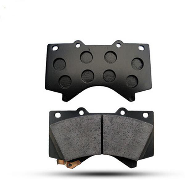 04465-0C020 Süsiniku keraamilised piduriklotsid